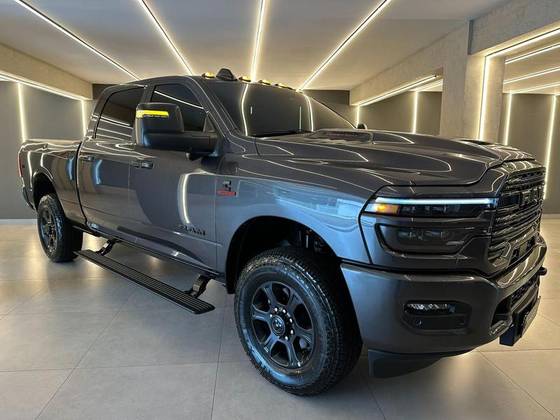 RAM 3500 6.7 I6 TURBO DIESEL LARAMIE NIGHT EDITION CD 4X4  AUTOMÁTICO